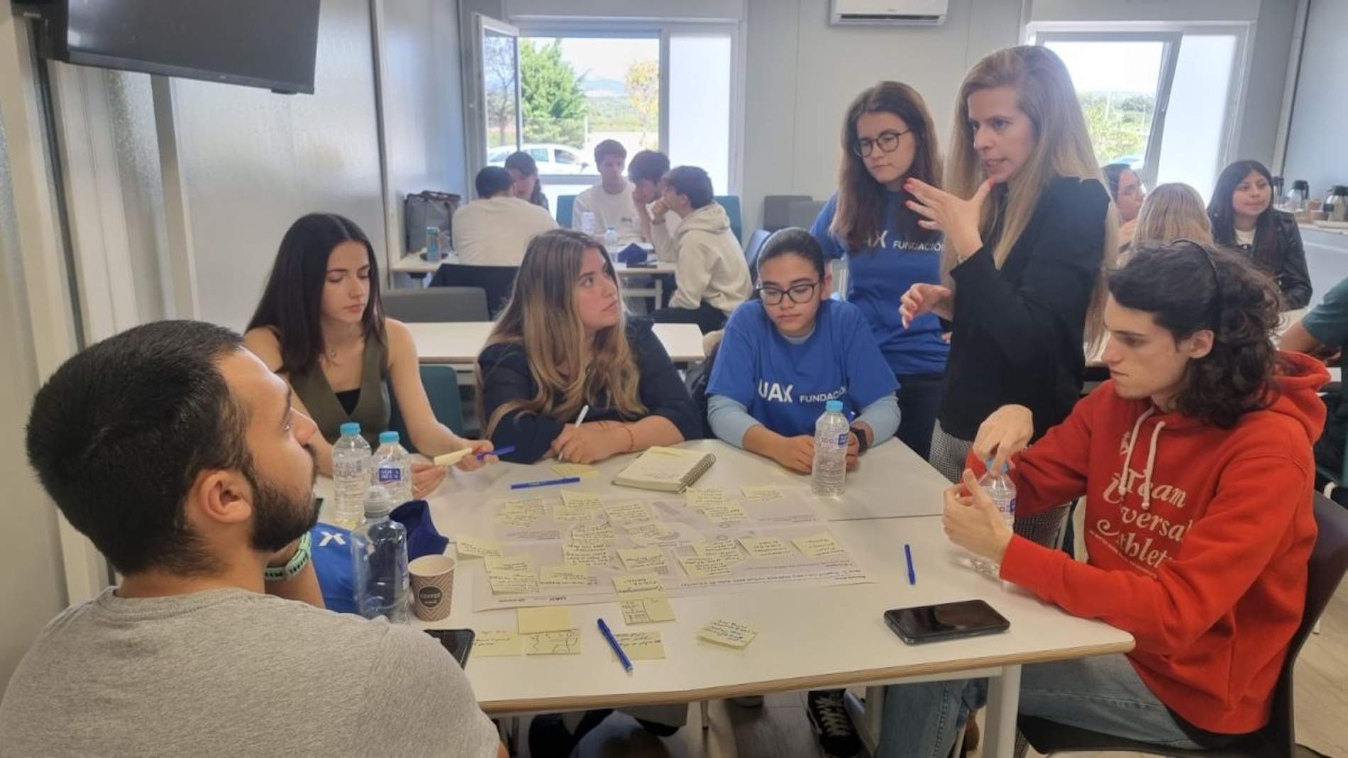 UAX connecta més de 15.000 estudiants amb empreses líders per resoldre reptes reals i adquirir habilitats