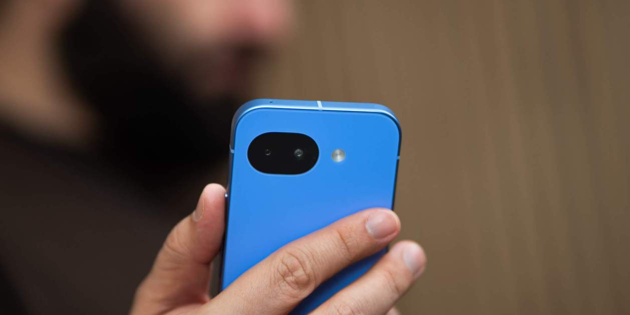 A pesar de tener un chip "antiguo", el rendimiento del Google Pixel 10a es bueno