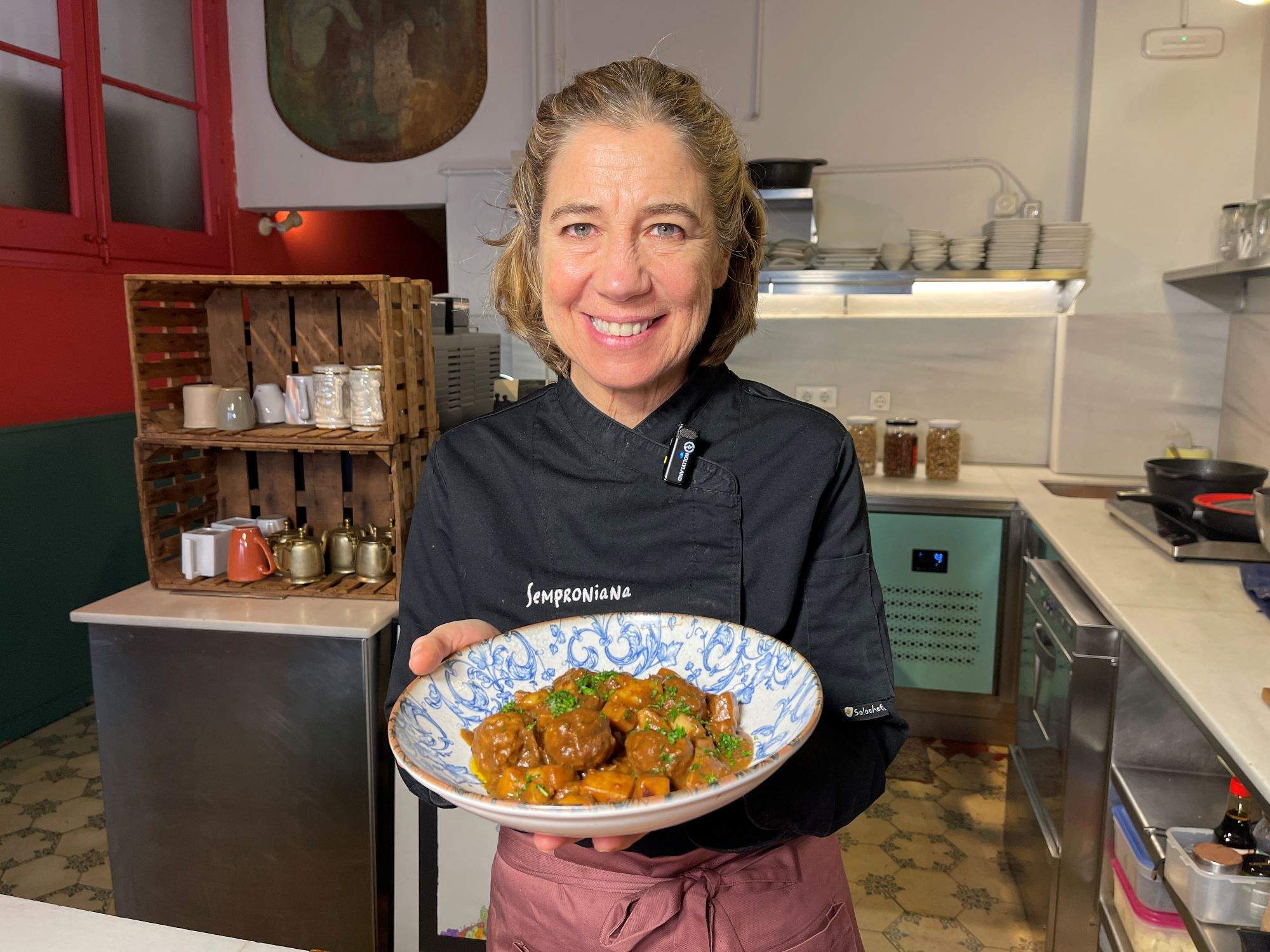 Ada Parellada mandonguilles amb sípia portada Foto Raquel Sánchez