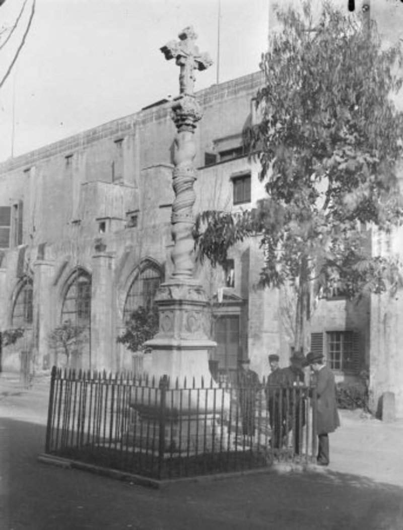 Hospital de la Santa Creu Barcelona Antonio Esplugas Govern CC BY NC ND