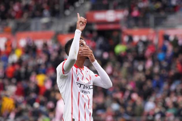 Ounahi Girona Athletic Club EFE