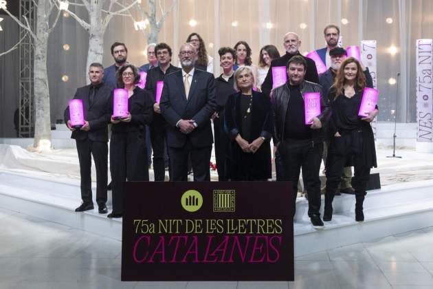 Los premiados de la Noche de las Letras Catalanas / EFE/Marta Pérez Los premiados de la Noche de las Letras Catalanas / EFE/Marta Pérez