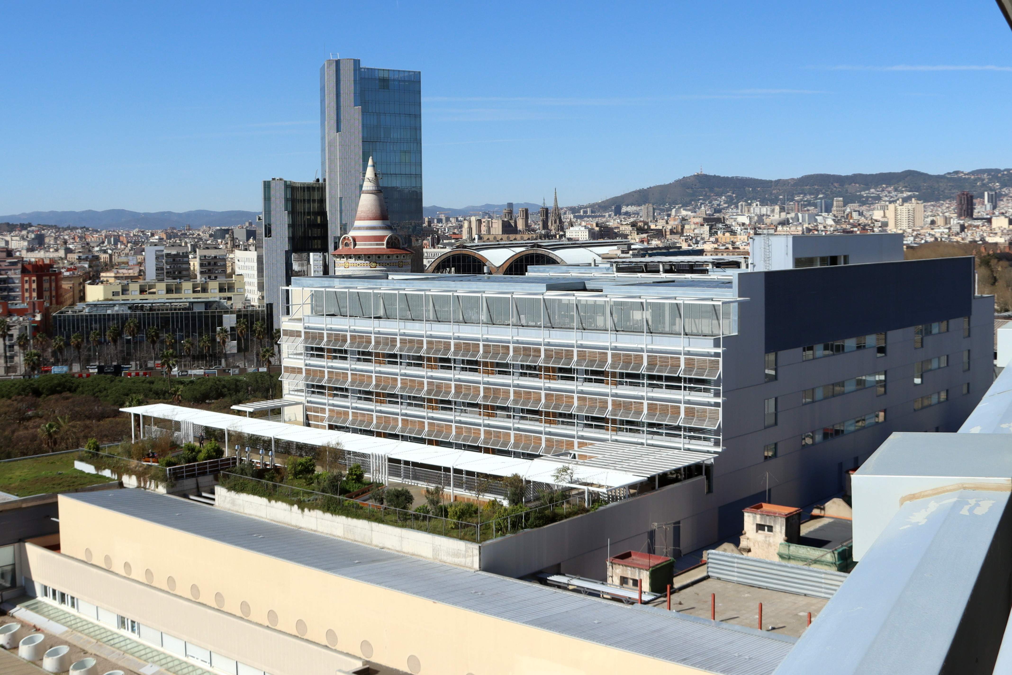 L’Hospital del Mar de Barcelona incorpora quatre quiròfans i heliport en la nova ampliació