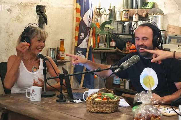 La Mari Pau Huguet, con el Peyu en 'El Búnquer' Catalunya Ràdio