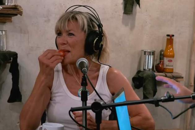 La Mari Pau Huguet, en 'El Búnquer', probando el segundo pimiento más picante del mundo Catalunya Ràdio