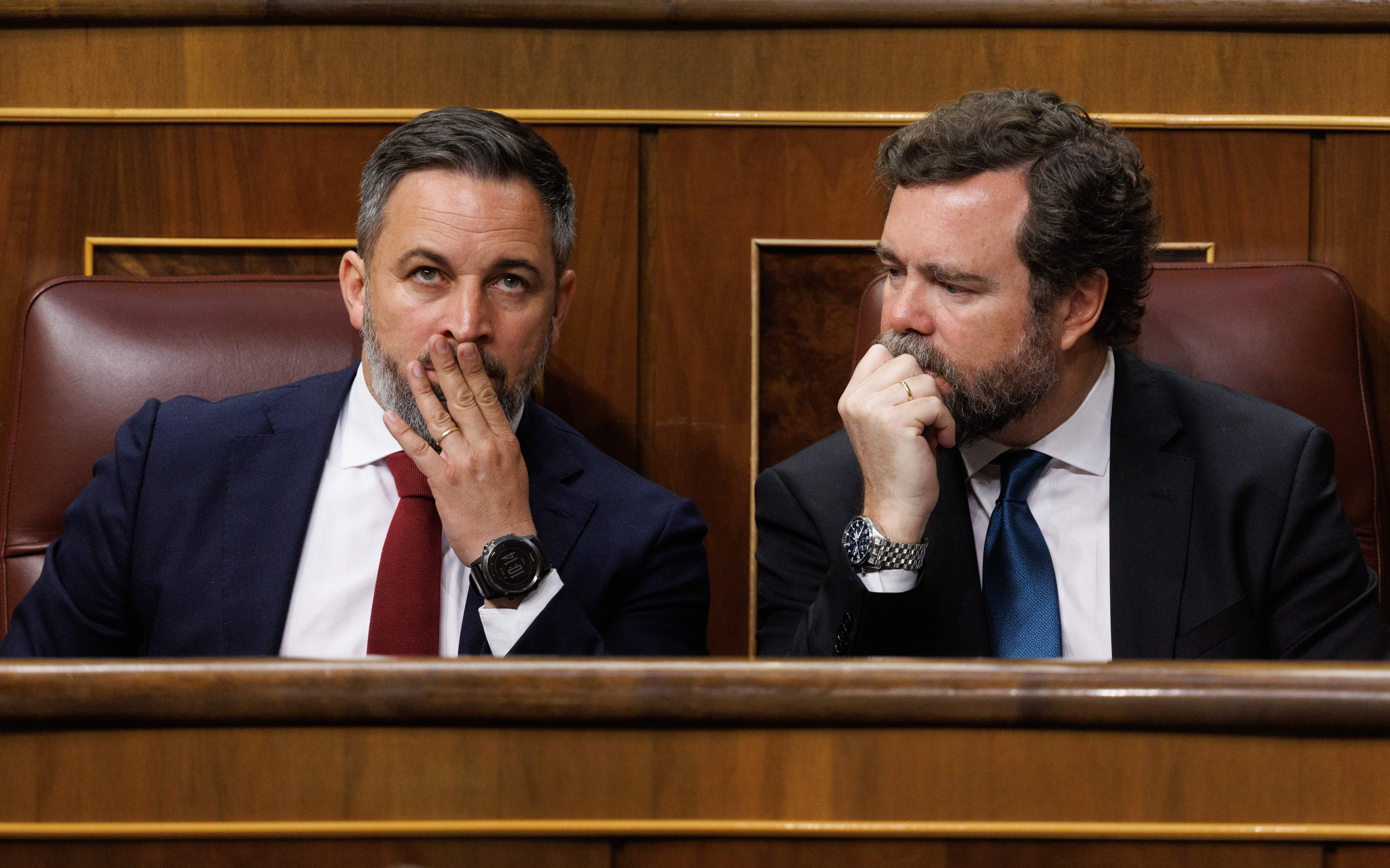 Espinosa de los Monteros i altres exdirigents crítics de Vox exigeixen a Abascal un congrés de partit