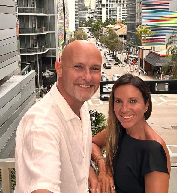 Noemí Ungria, con Enric Bayón IG