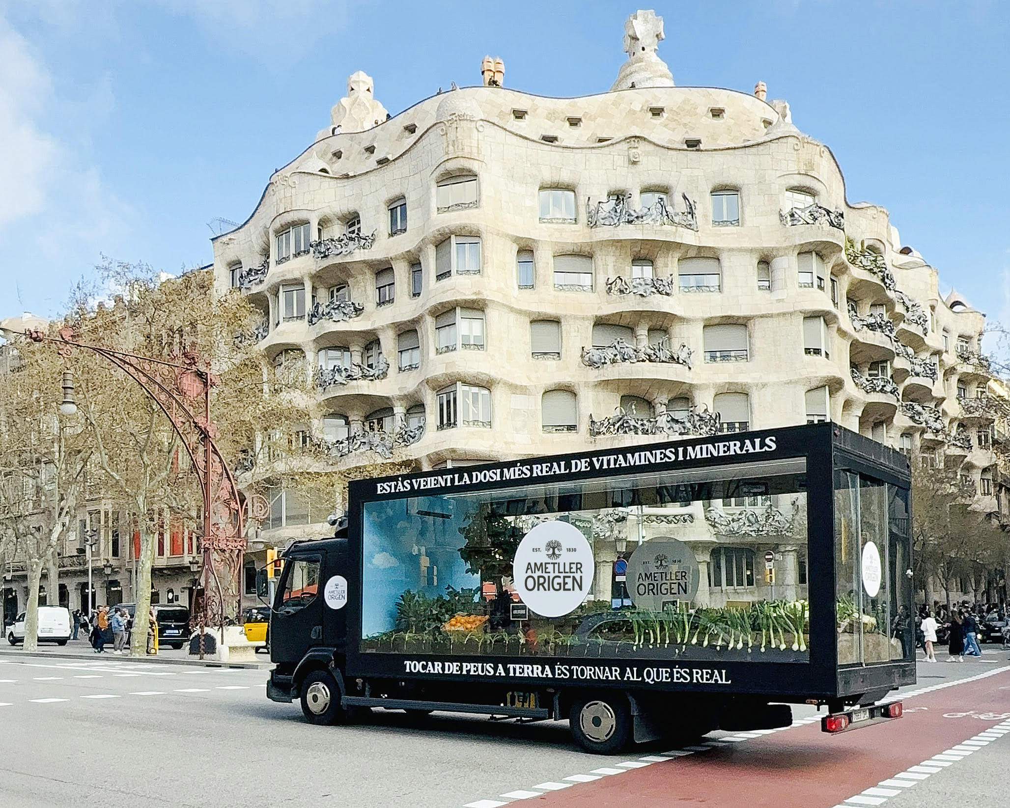 Ametller Origen despierta Barcelona con un huerto itinerante para fomentar el consumo de fruta y verdura