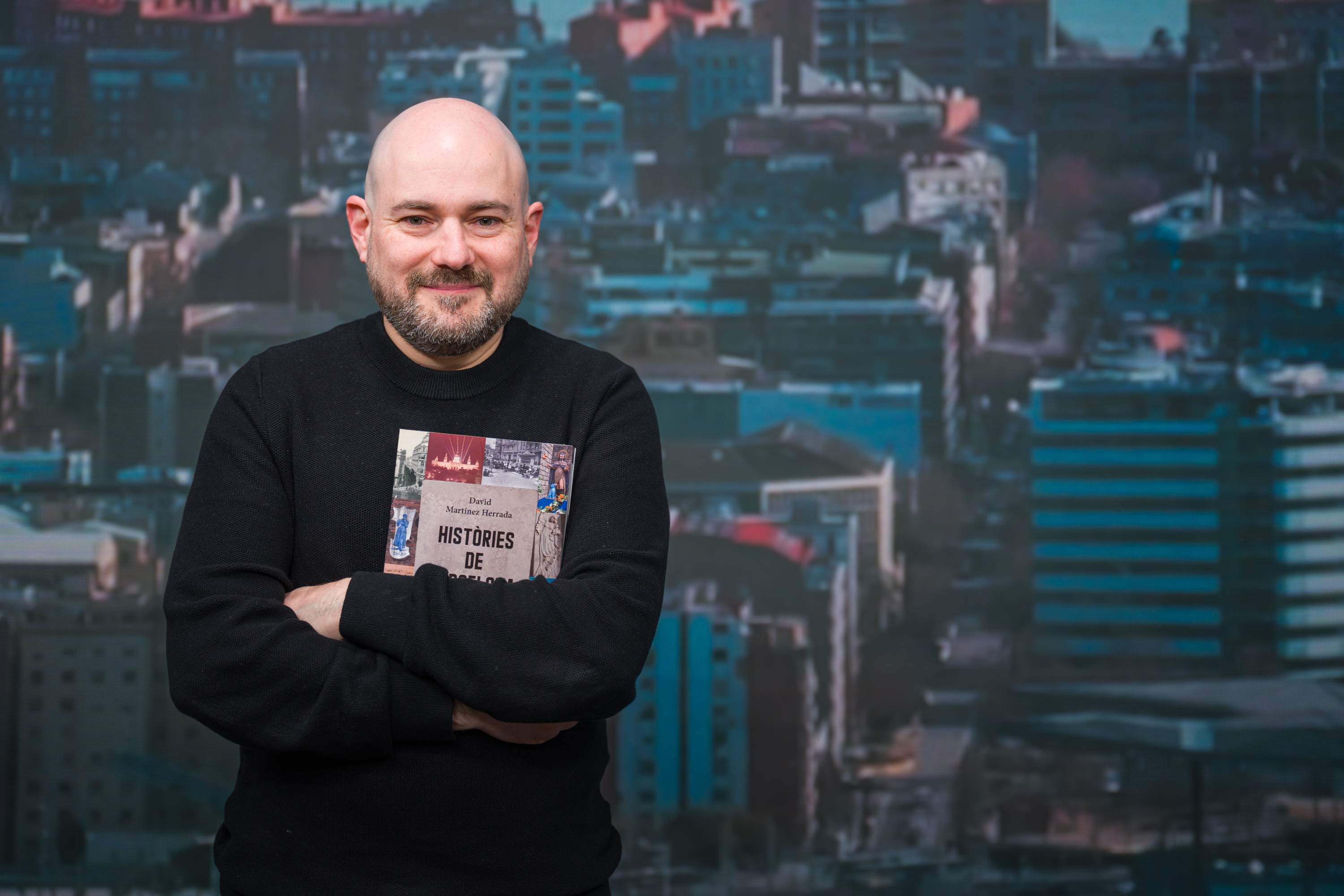 David Martínez: “¿Una historia curiosa e interesante? En Barcelona también se quemaban fallas”