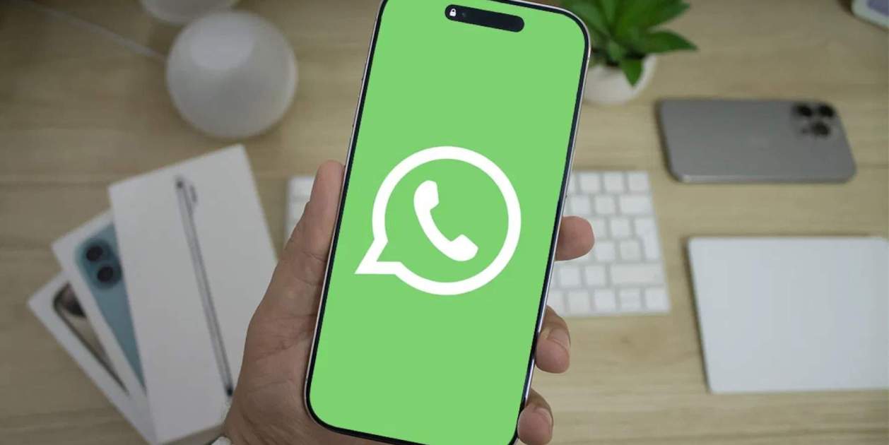 Elon Musk critica duramente a WhatsApp por su cifrado y la app le contesta en su red social