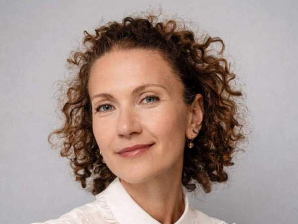 mfg Sara Donnielli cropped