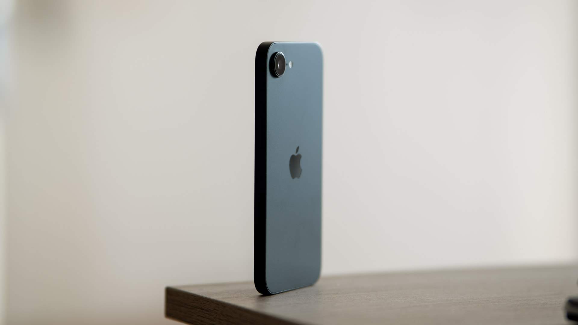 Aquest és l'iPhone nou més barat compatible amb iOS 27, són poc més de 550 euros