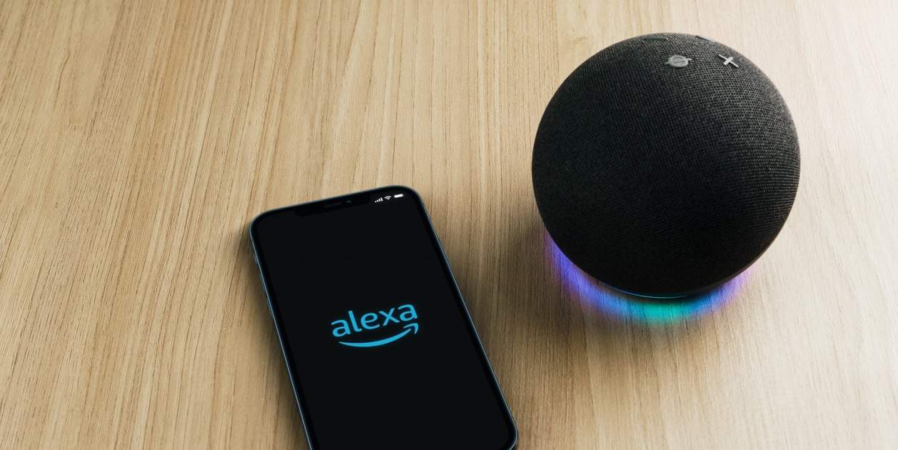 Amazon va a volver a lanzar un smartphone cargado de IA con Alexa+