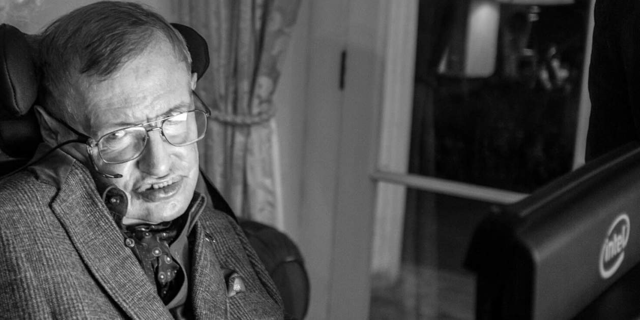 Stephen Hawking ja va avançar que una intel·ligència artificial acabaria superant els humans