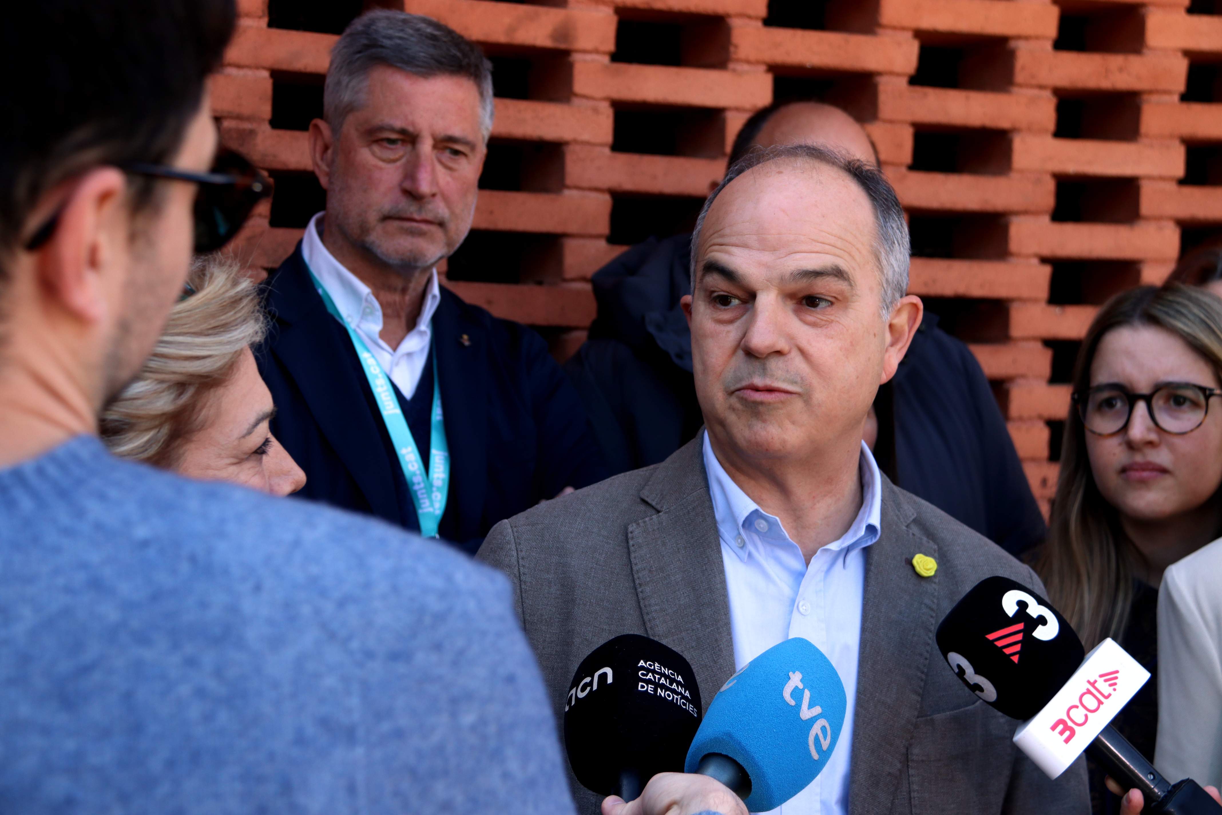 Junts demana a Illa que rectifiqui i inclogui una rebaixa a l’IRPF en les mesures per fer front a la guerra