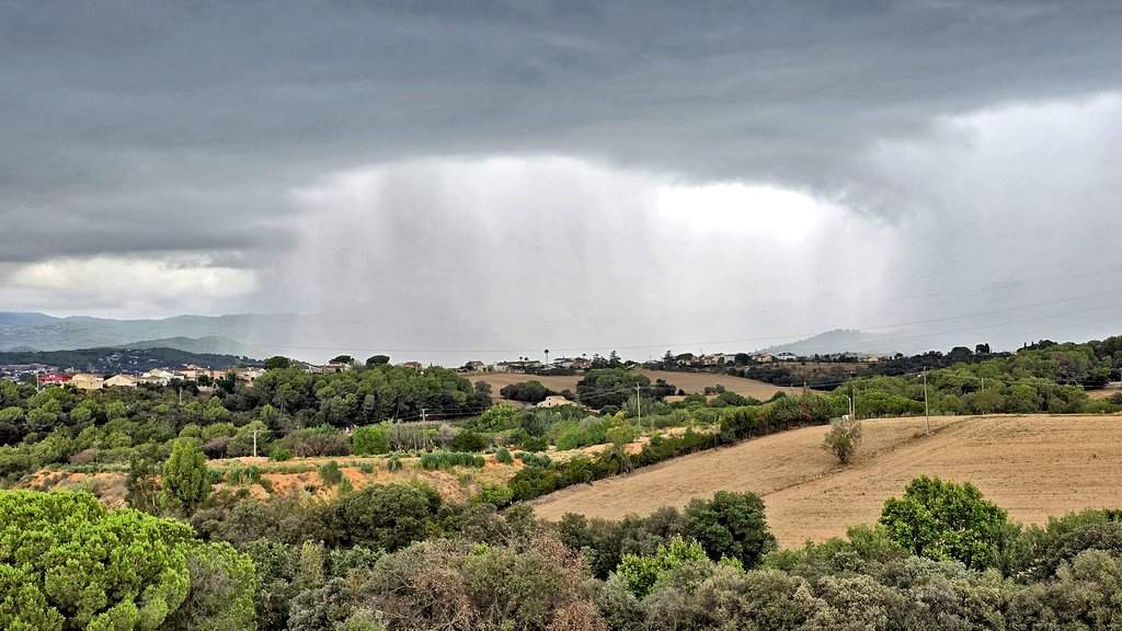 Traca de ruixats a Catalunya per un embossament fred: on i quan plourà aquest diumenge?