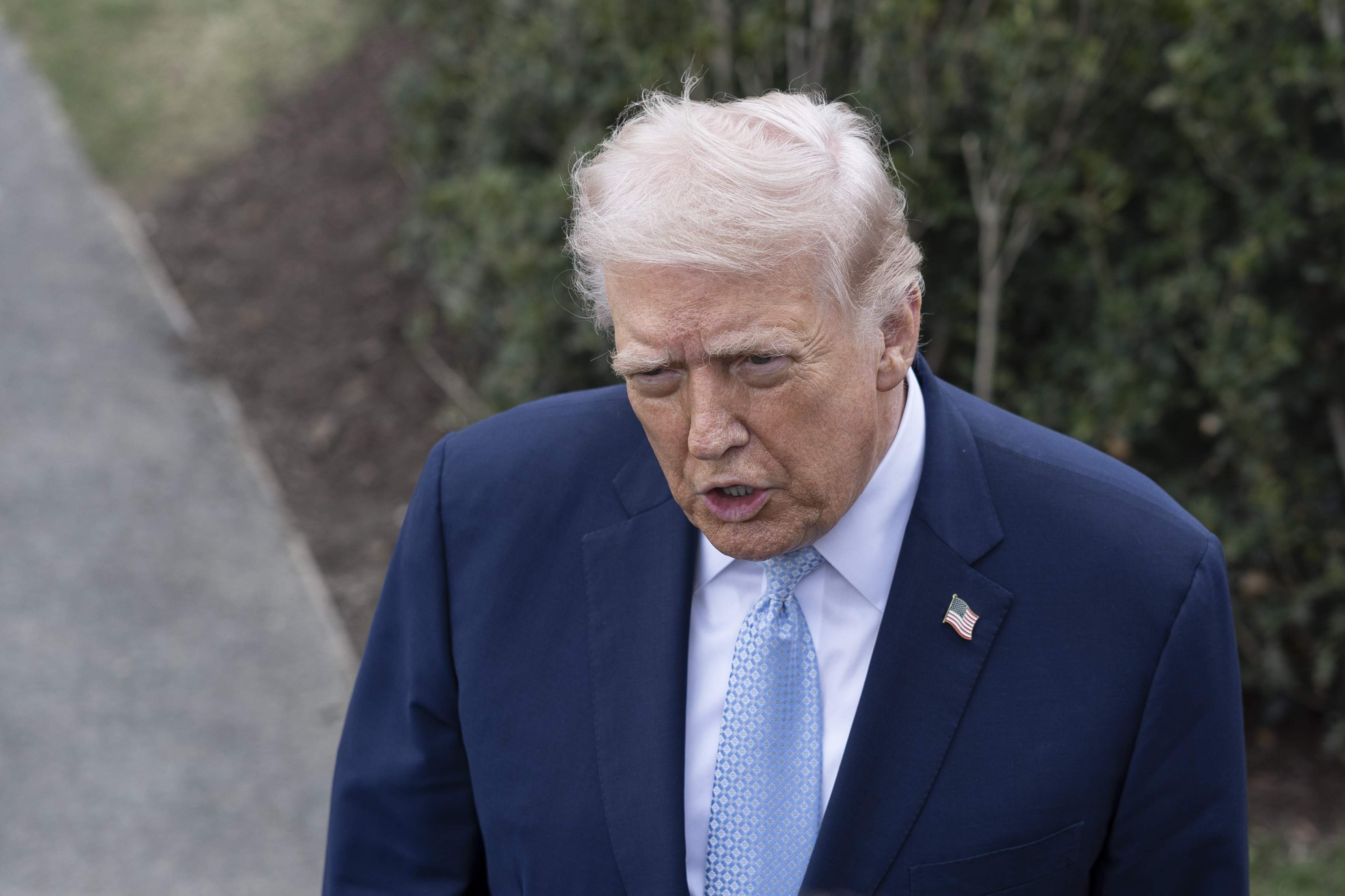 Trump lanza un ultimátum a Irán: o abre el estrecho de Ormuz en 48 horas o arrasará las centrales eléctricas