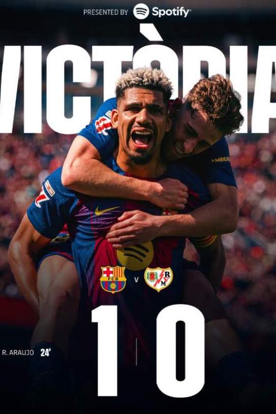 Araújo, abrazado por Fermín, autor del gol del Barça IG