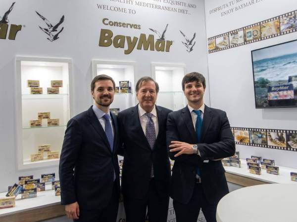 Jaime Coll, director de desenvolupament de negoci; Juan Alfonso Coll, director general, Javier Coll, director d'operacions i d'exportació