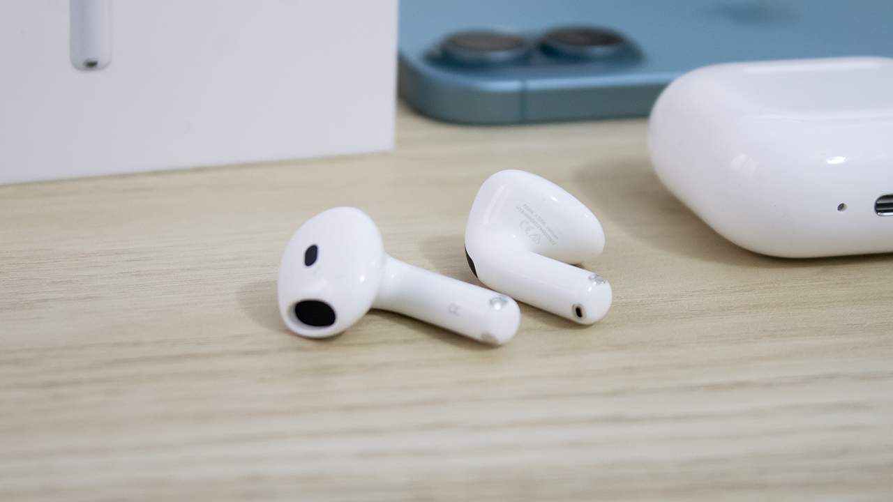 Menos de 100 euros: los AirPods 4 se hunden hasta el precio más bajo que nunca he visto
