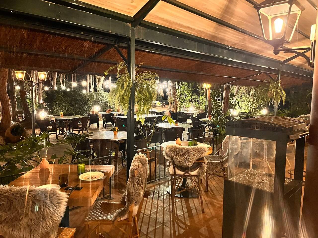 La plantilla del Barça paga comptes de milers d'euros en un espectacular restaurant a Gavà