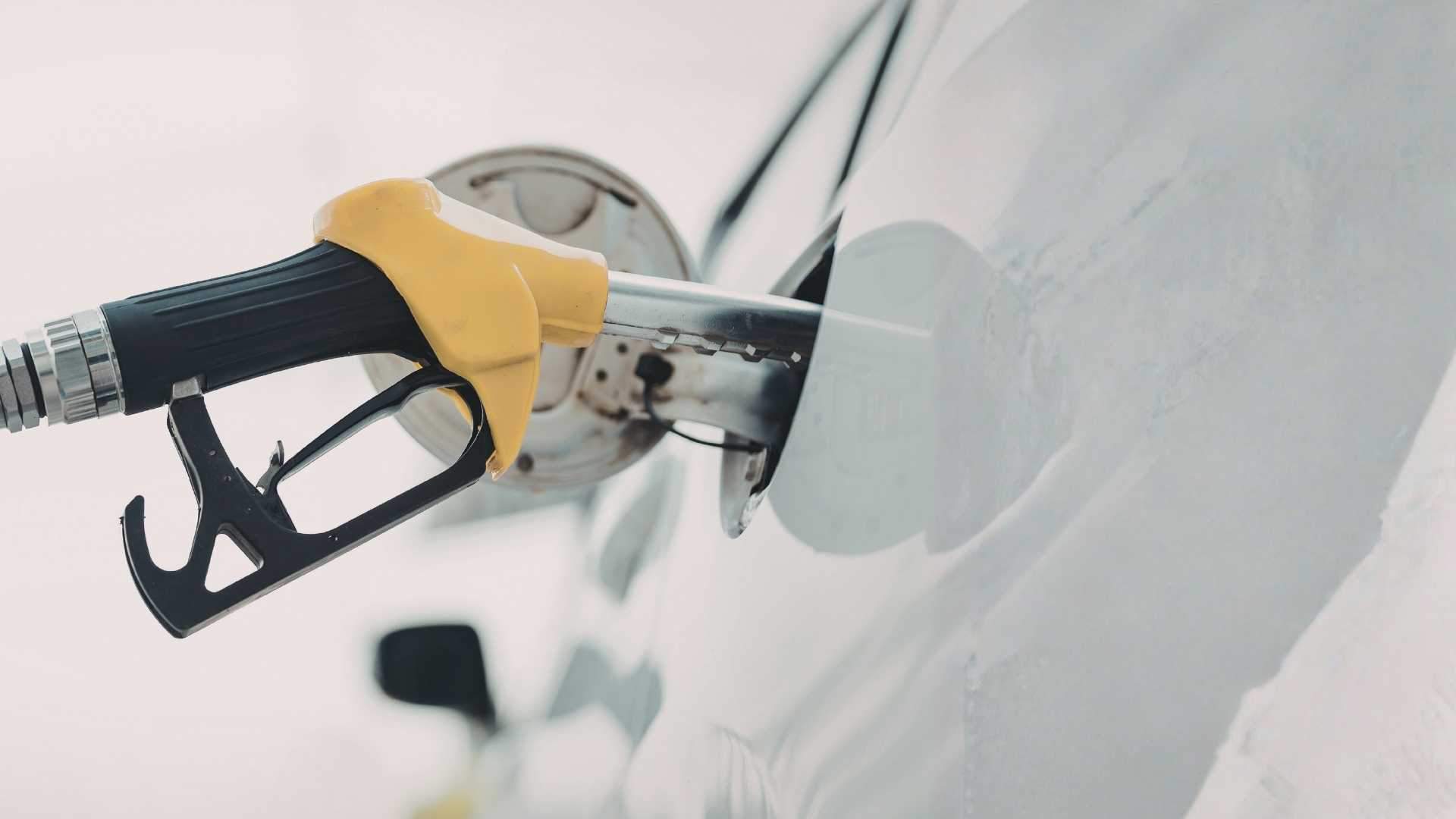 Gasolineras baratas en Catalunya: precio de la gasolina hoy y cómo ahorrar