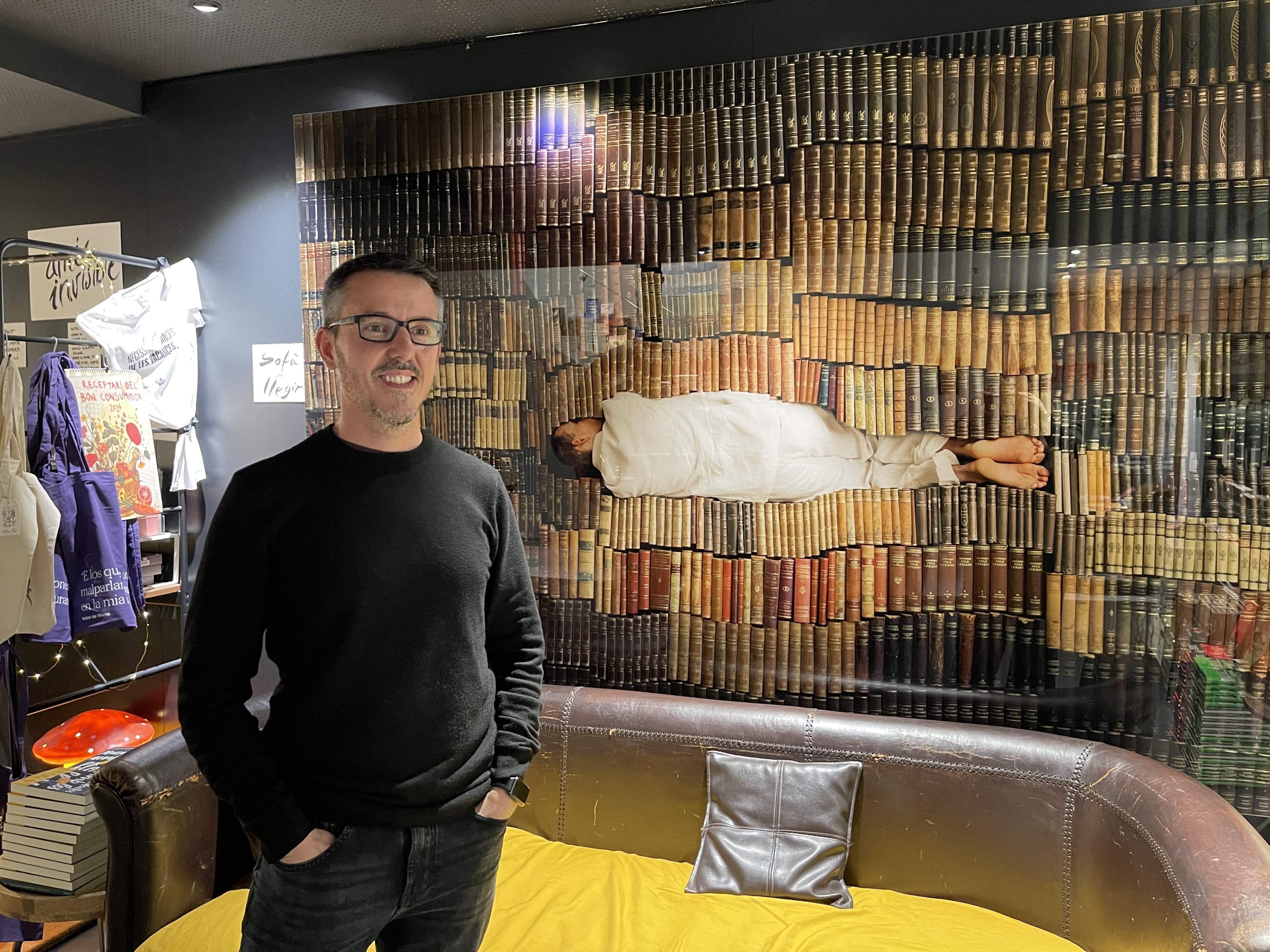 Cesc Cornet: "No soy el Joël Dicker catalán, yo soy Cesc Cornet. No necesito la fama, no escribo por dinero"