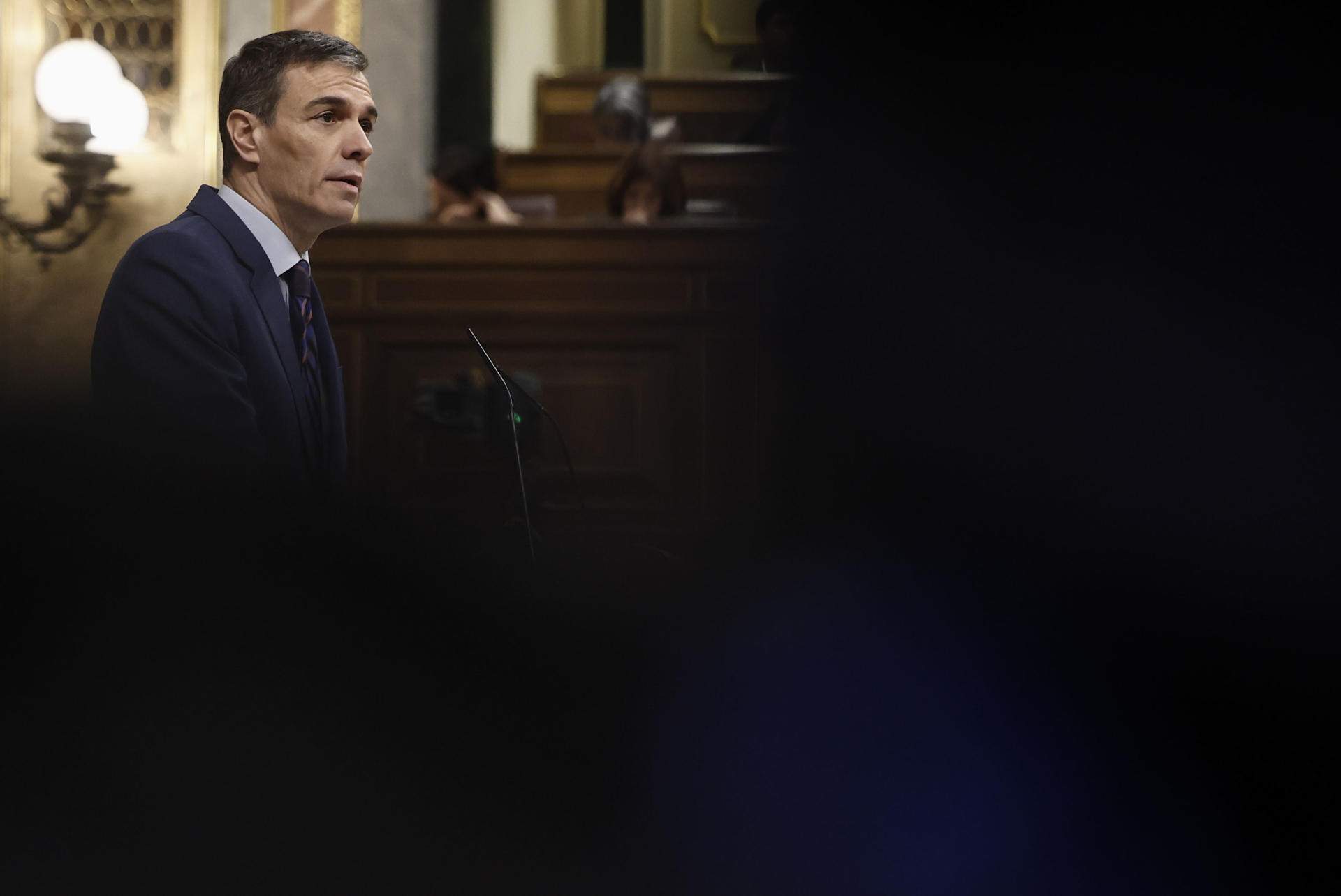 Sánchez ressuscita el fantasma d’Aznar i defensa al Congrés no repetir a l’Iran els errors de l’Iraq