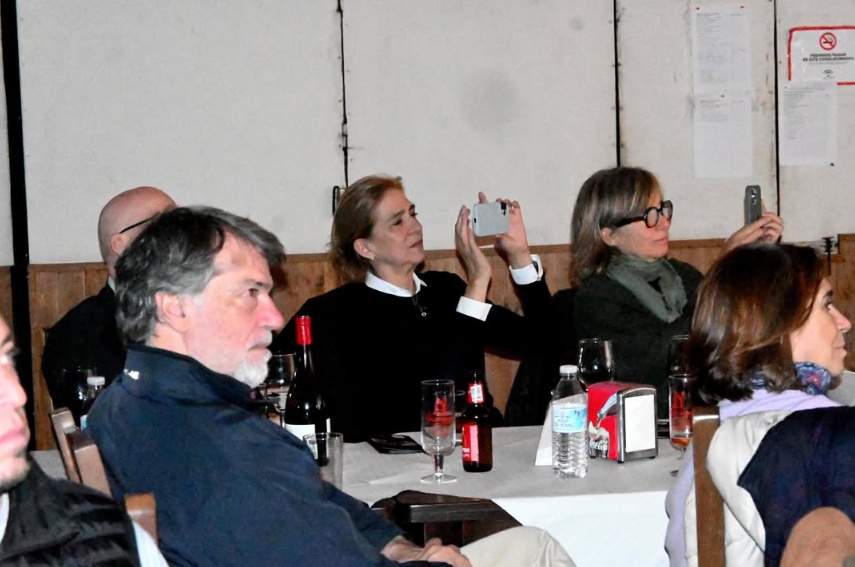 Cristina cara a cara con el hombre de la barba blanca, Instagram