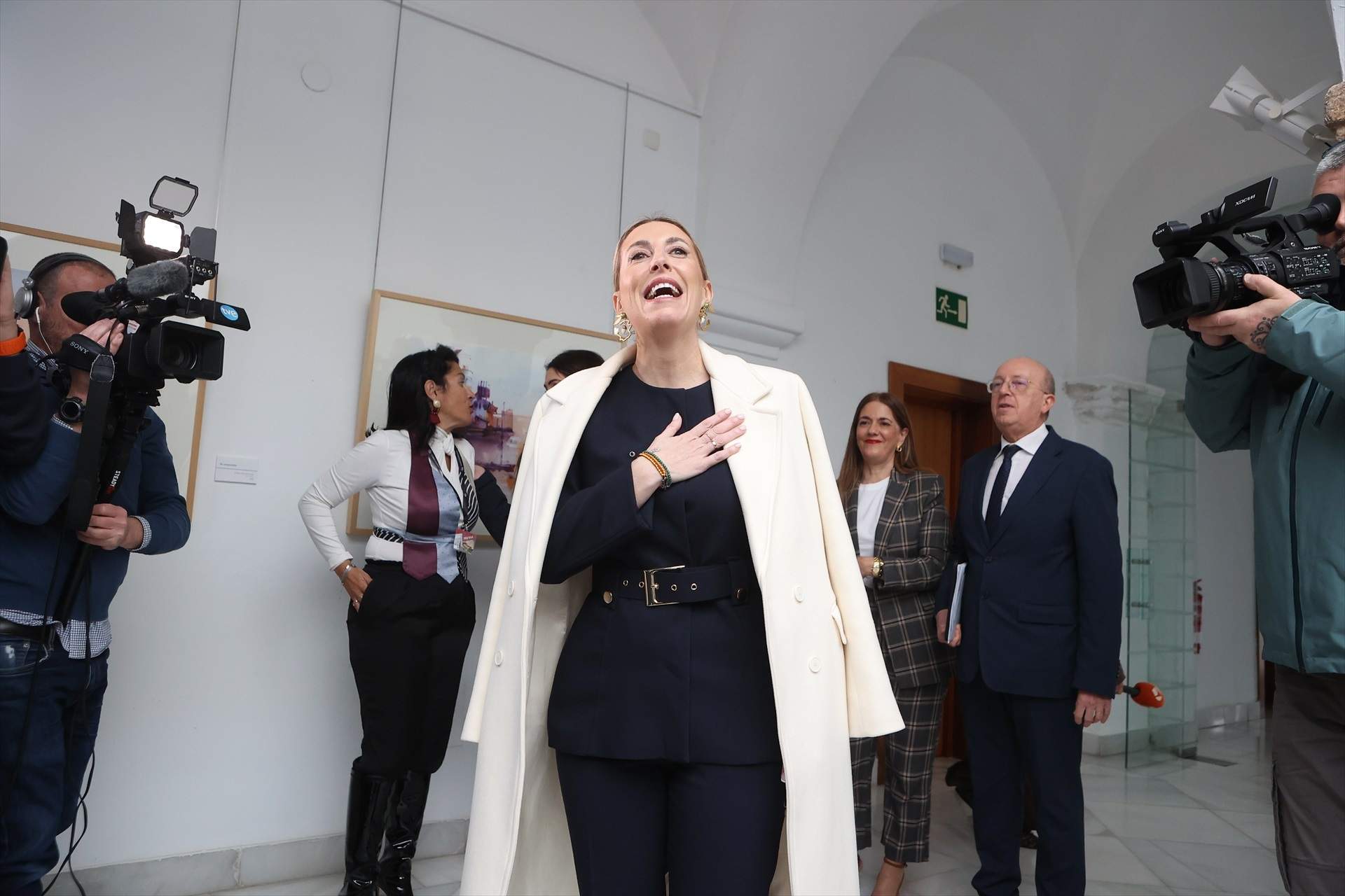 Acostament entre PP i Vox a Extremadura: negociacions en marxa per a un acord programàtic