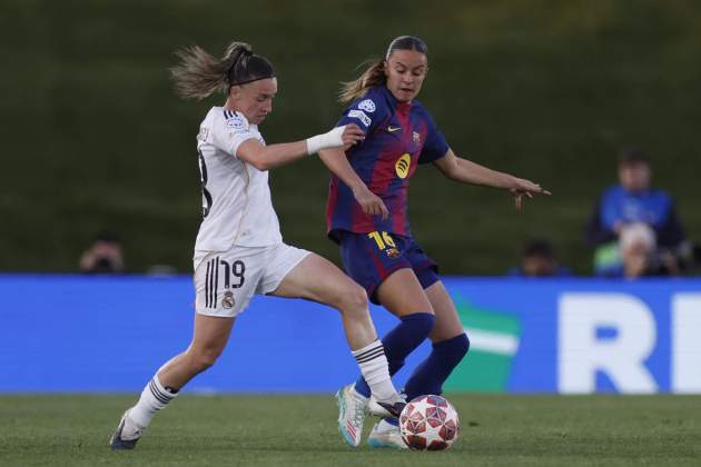 Eva Navarro Real Madrid Clara Serrajordi Barça femenino / Foto: EFE