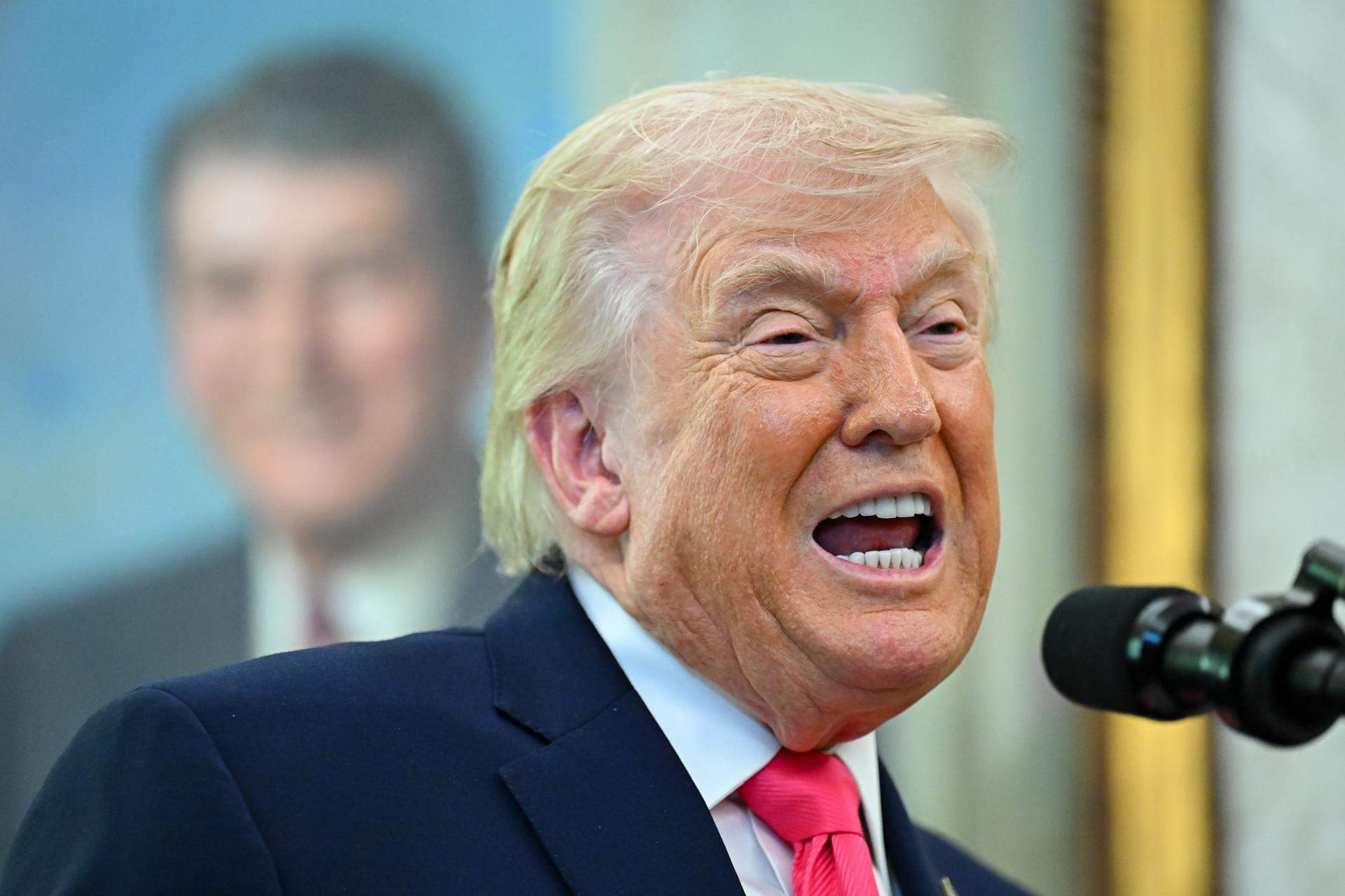 Trump diu que l'Iran vol pactar però que ho neguen en públic per por de "ser assassinats per la seva gent"