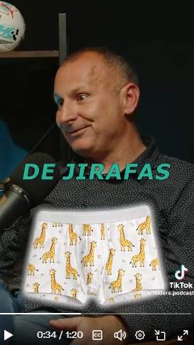 Javi Moreno y los calzoncillos de jirafas el primer entrenamiento con el Milan X