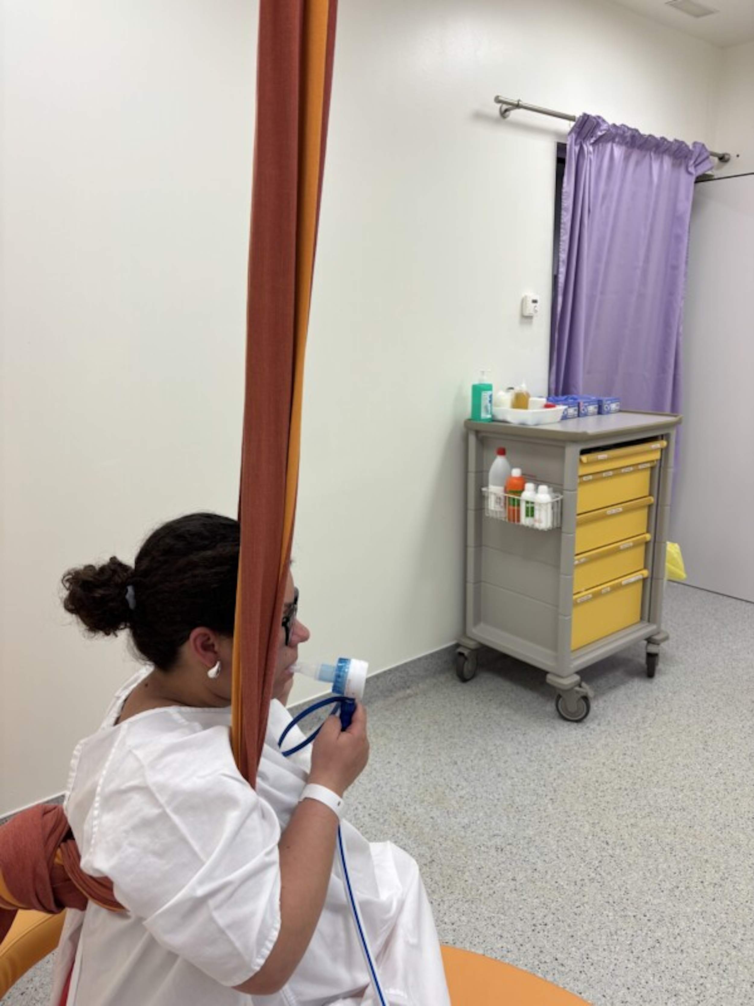 El Hospital de Olot ofrece el ‘gas de la risa’ a las madres a punto de parir para aliviar las contracciones