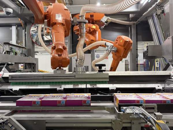 Nova línia de producció de productes d'higiene íntima de la marca Deliplus, per part del grup Essity.