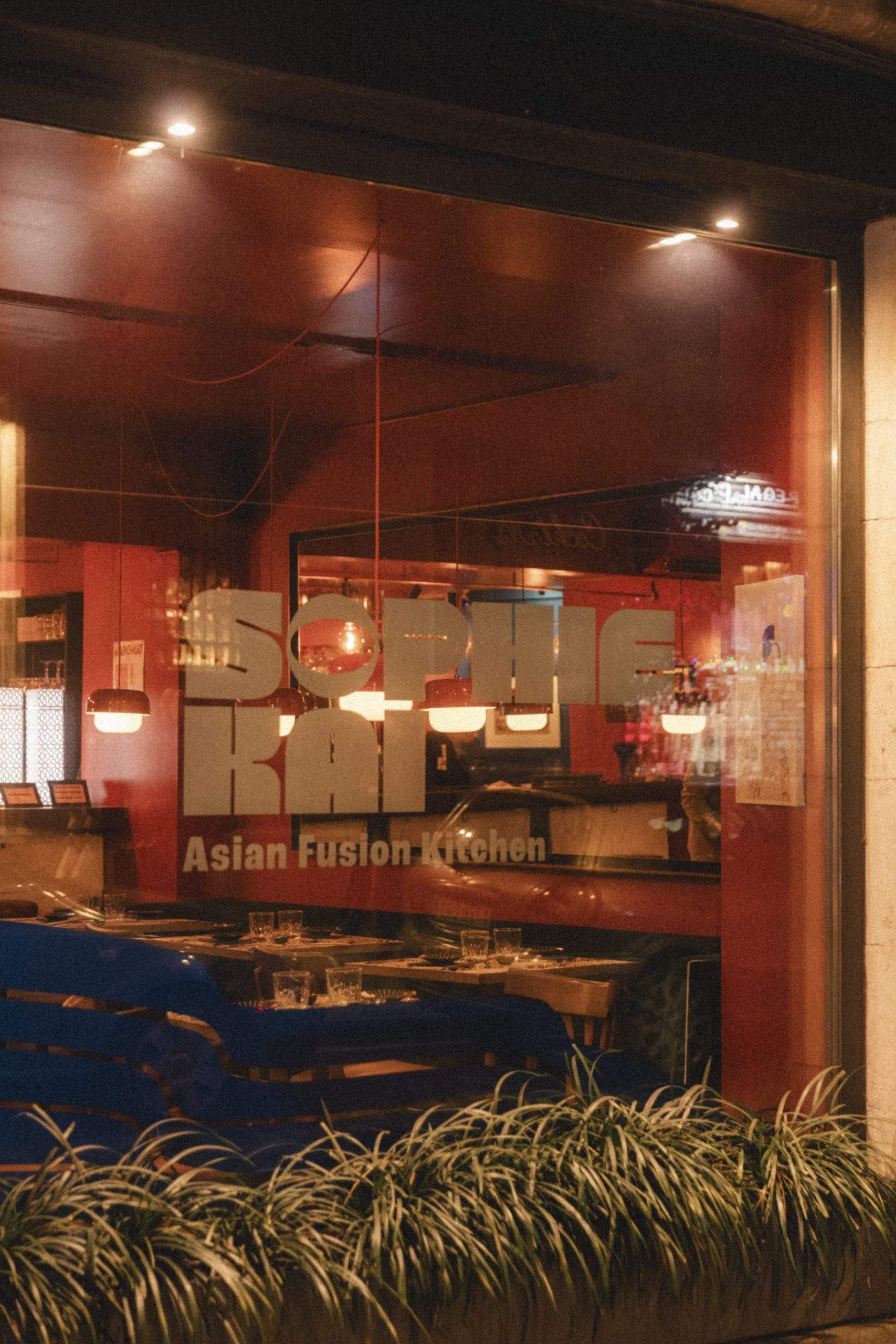 La confluencia del kai del Pacífico y el mar Mediterráneo en una 'izakaya' de una calle del Born de Barcelona