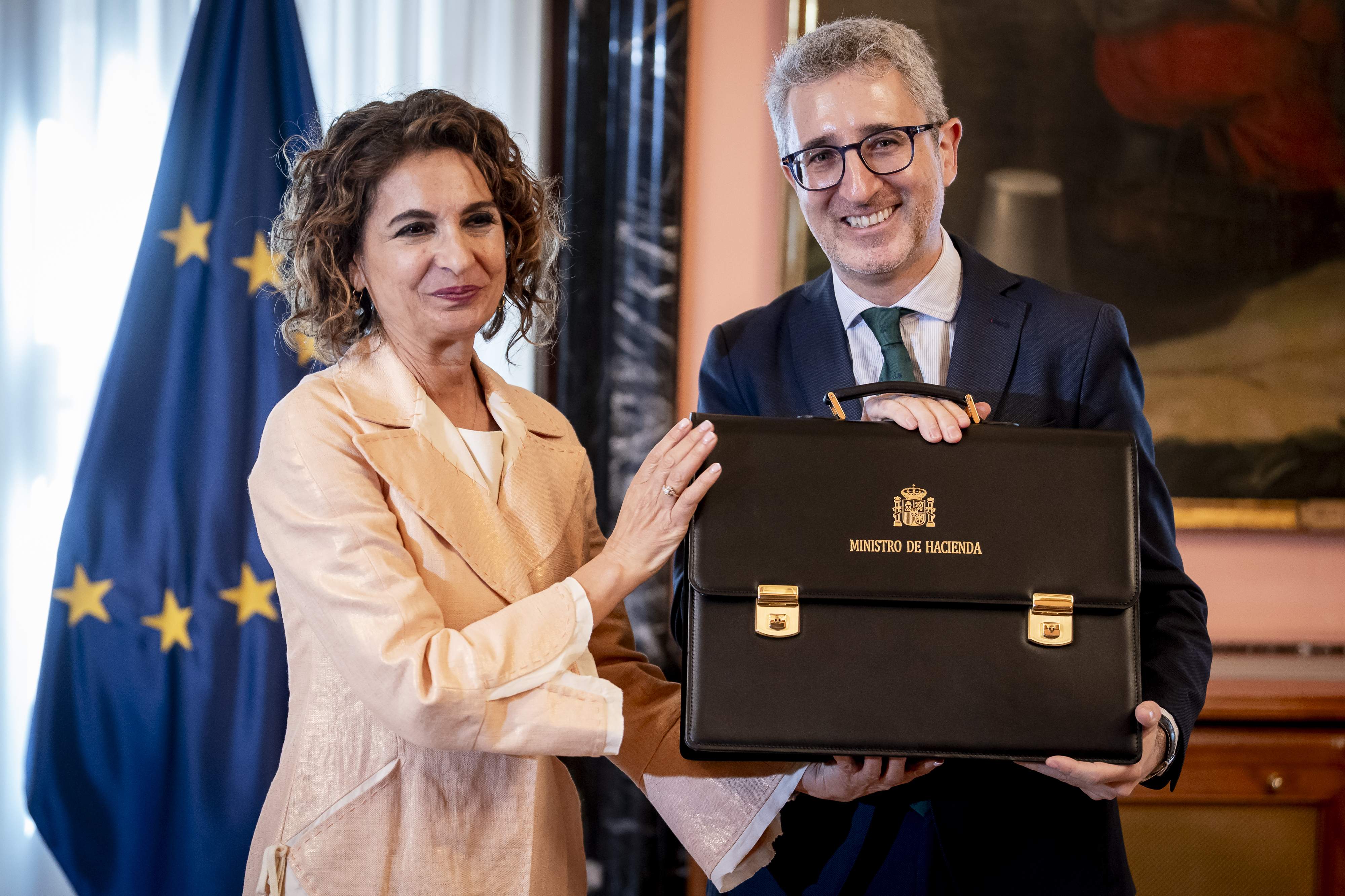 El relleu de Montero per Arcadi España no garanteix el desbloqueig del traspàs del 100% de l’IRPF