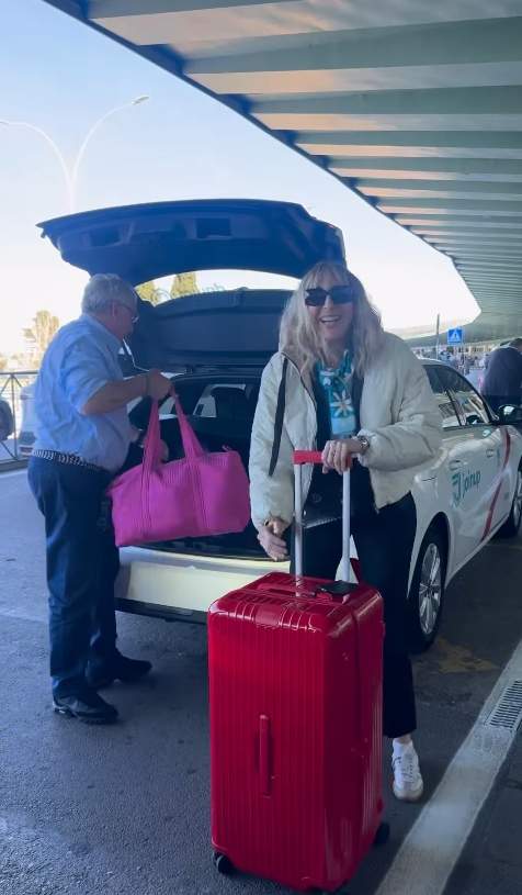 Paz Padilla llegando disfrazada al aeropuerto / Instagram Paz Padilla llegando disfrazada al aeropuerto / Instagram