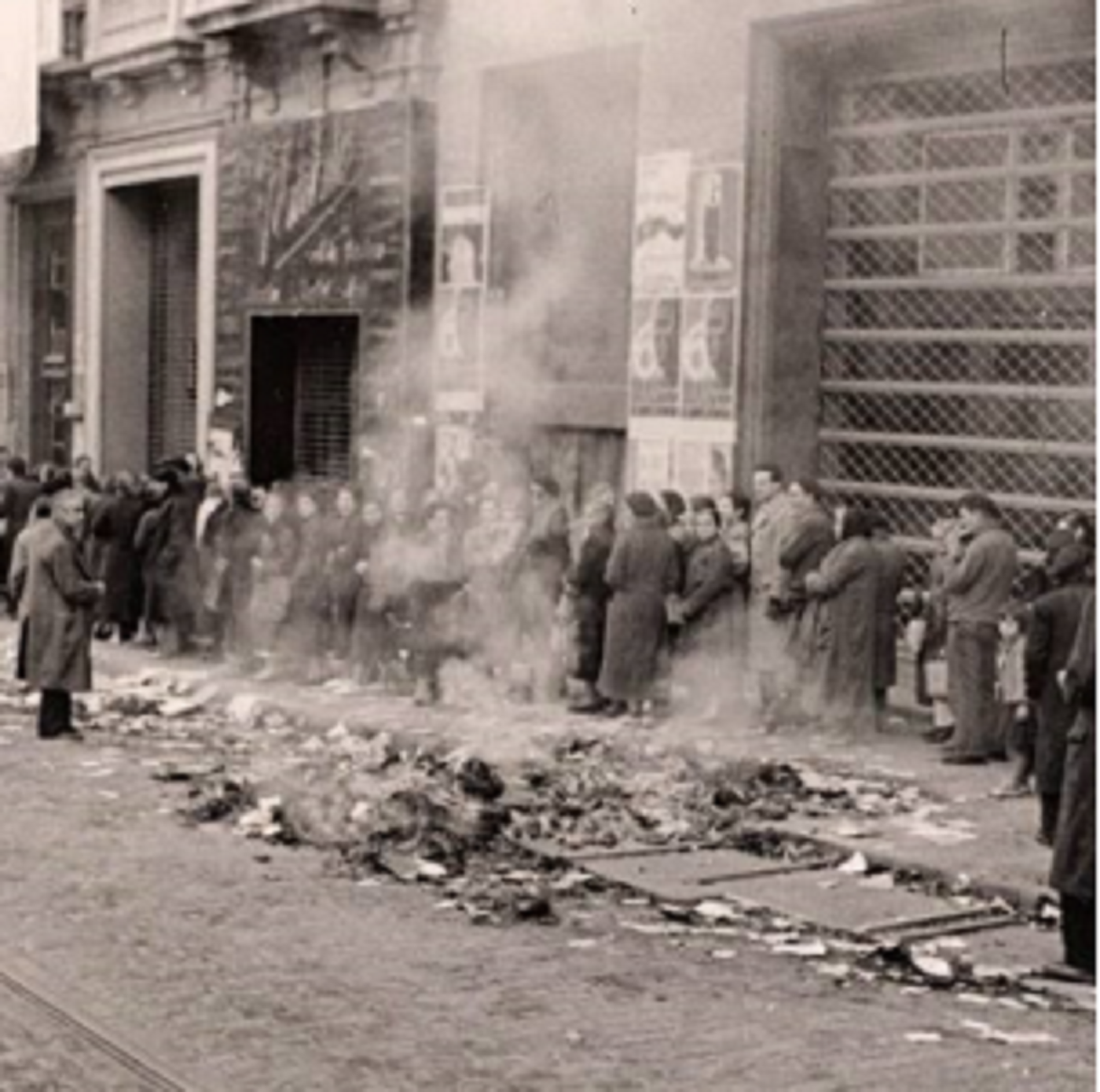El régimen franquista obliga a los panaderos a identificar a sus clientes