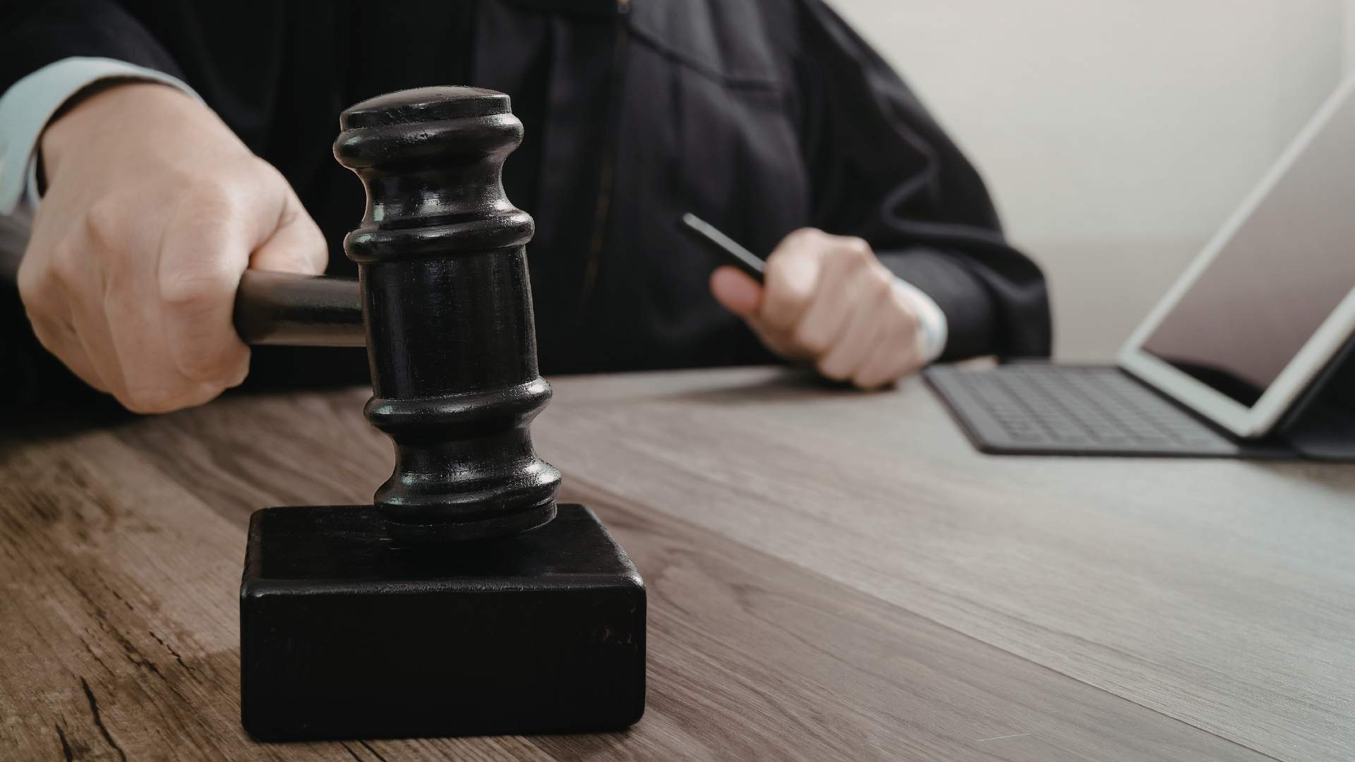 Les portades no en volen saber res, de l'última estocada judicial al català