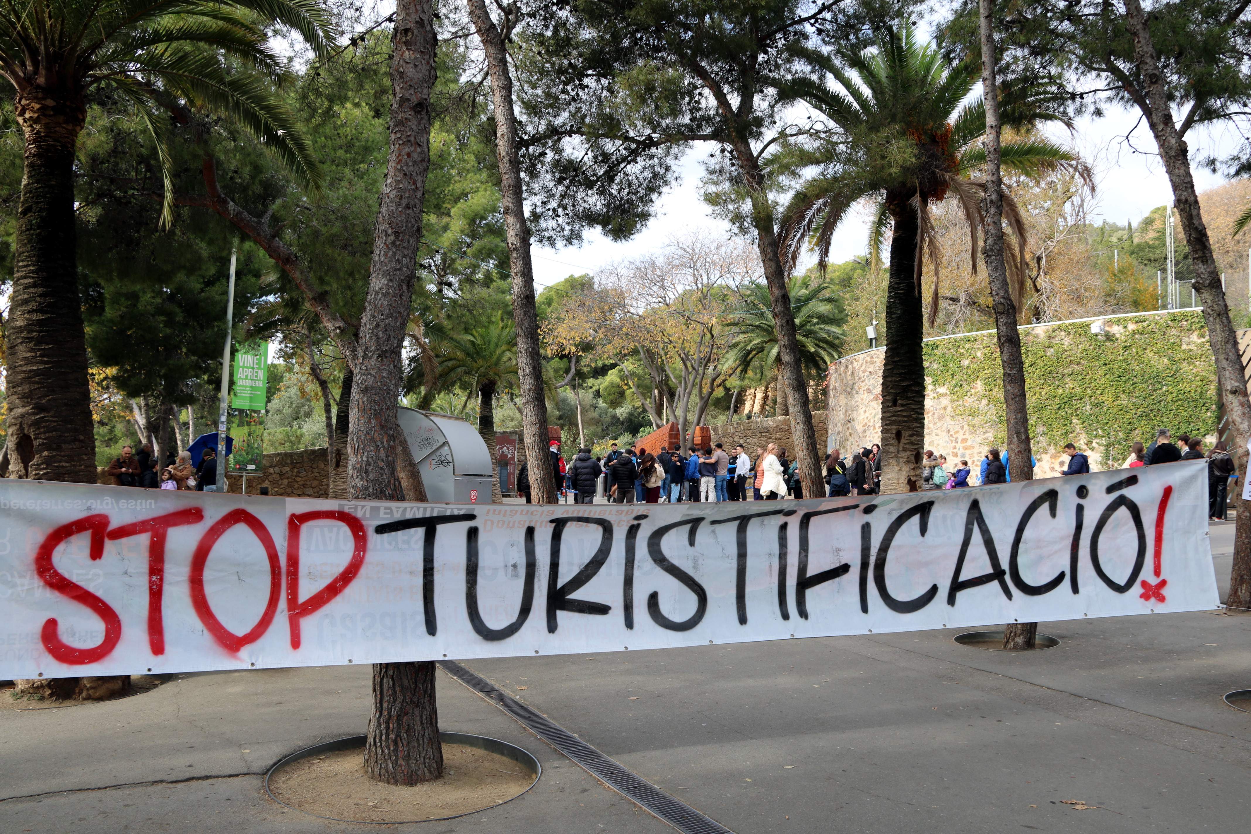 Vecinos del Park Güell protestarán durante la celebración del centenario de la apertura al público