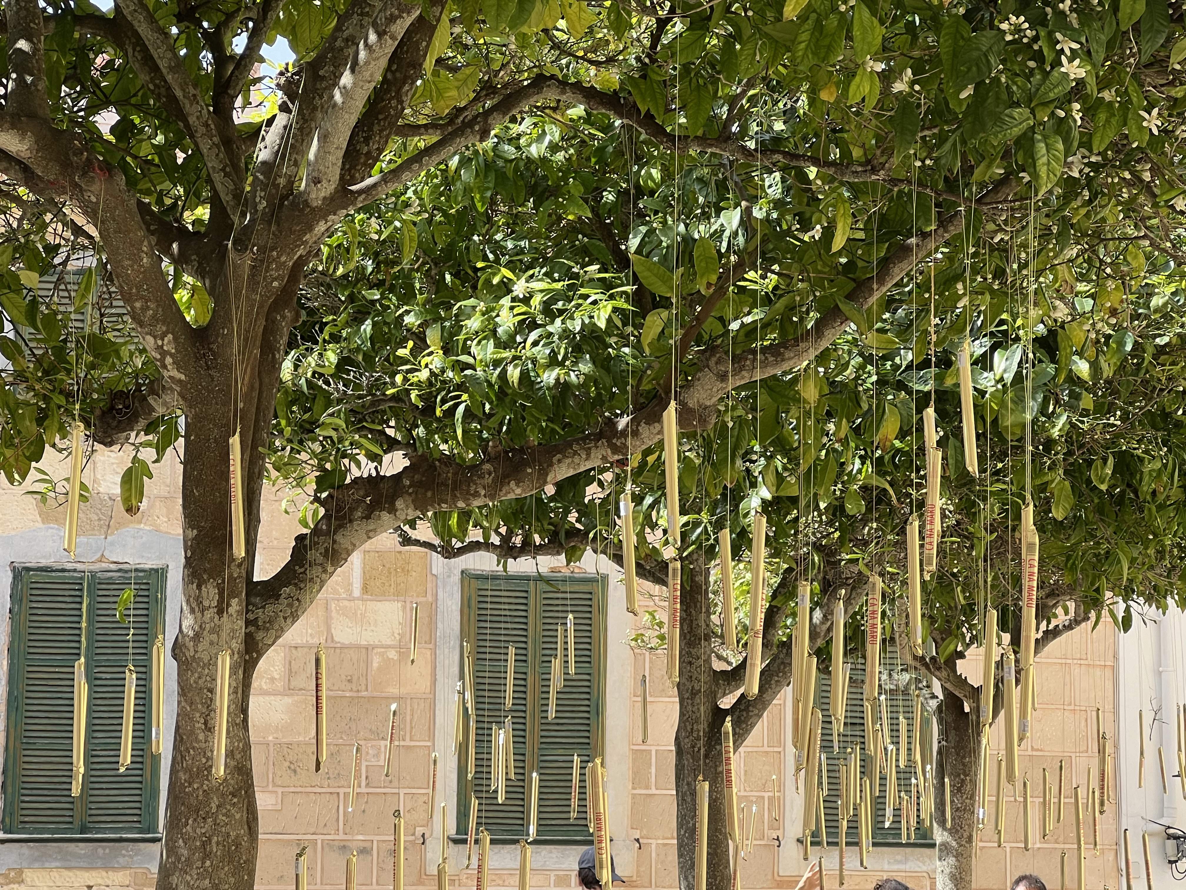 'Es Caramel·ler': aigua i sucre per a una tradició menorquina que endolceix la Setmana Santa