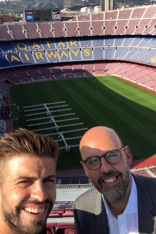 Jordi Basté, amb el seu bon amic Gerard Piqué, al Camp Nou IG Jordi Basté, amb el seu bon amic Gerard Piqué, al Camp Nou IG