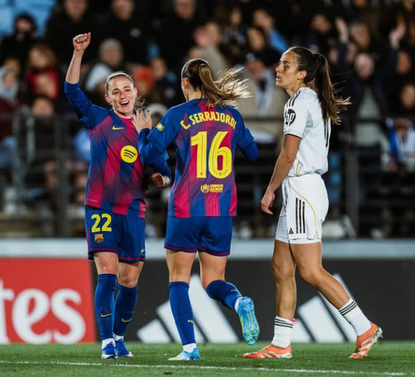Campanya dels diaris líders, 'El País' i 'Marca', contra el Barça femeni: 
