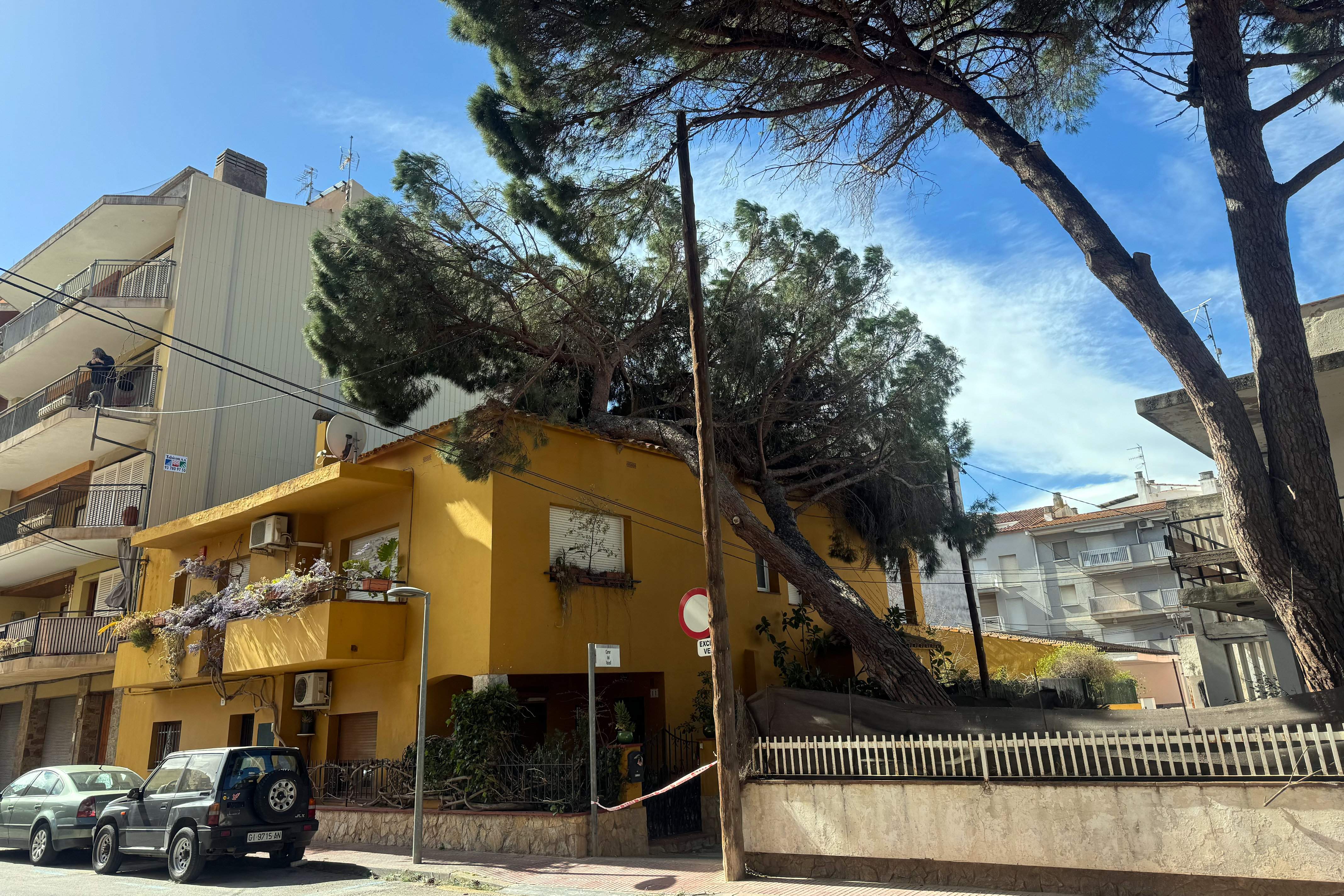 Setmana Santa en alerta meteorològica: avisos pel vent i perill d'allaus als Pirineus