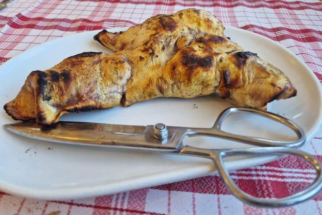 Orella a la brasa del restaurant Can Jané Foto. / Foto: Esmorzarsdeforquilla.cat Orella a la brasa del restaurant Can Jané Foto. / Foto: Esmorzarsdeforquilla.cat