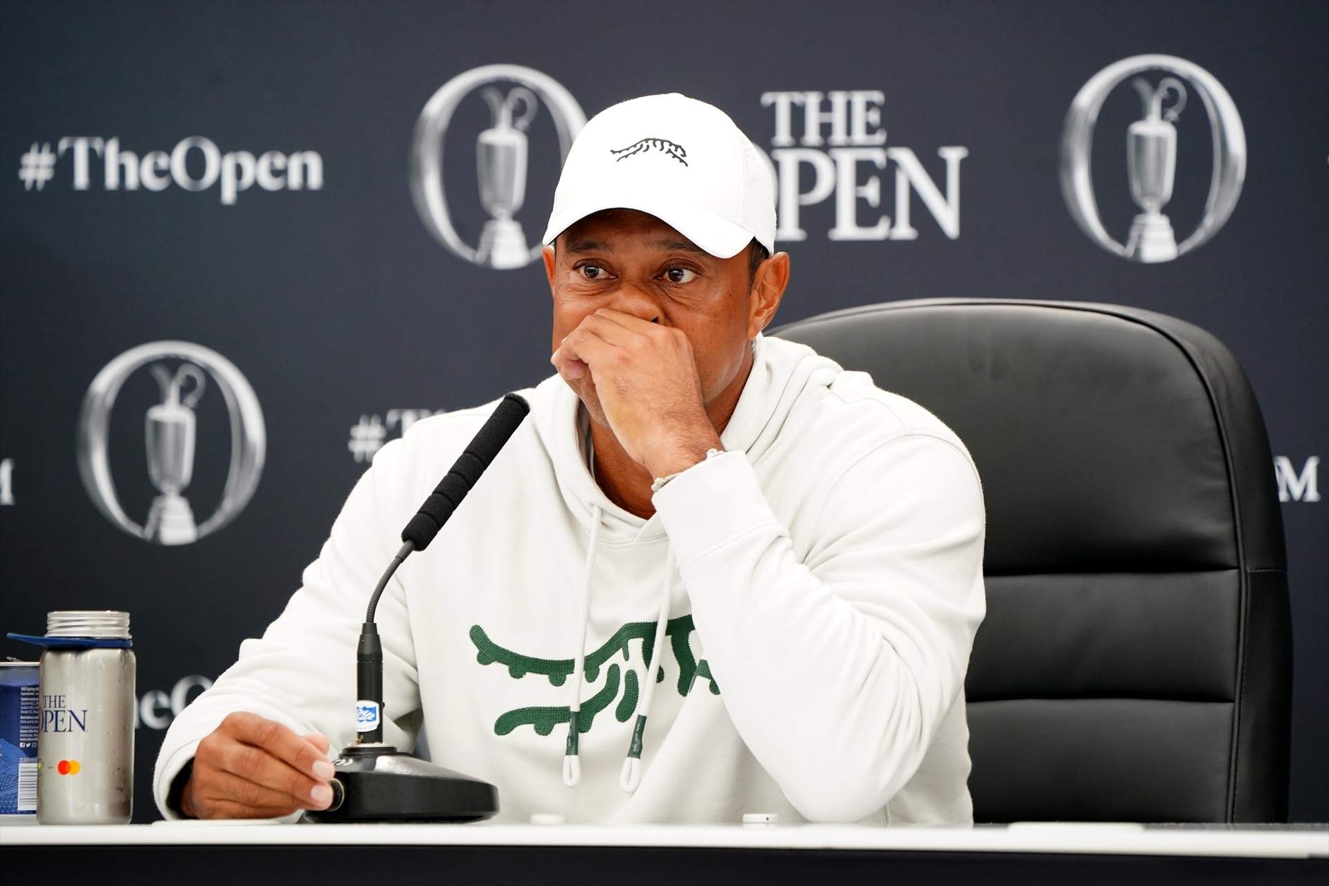 Tiger Woods deja temporalmente el golf para recibir tratamiento: "Es necesario para priorizar mi bienestar"