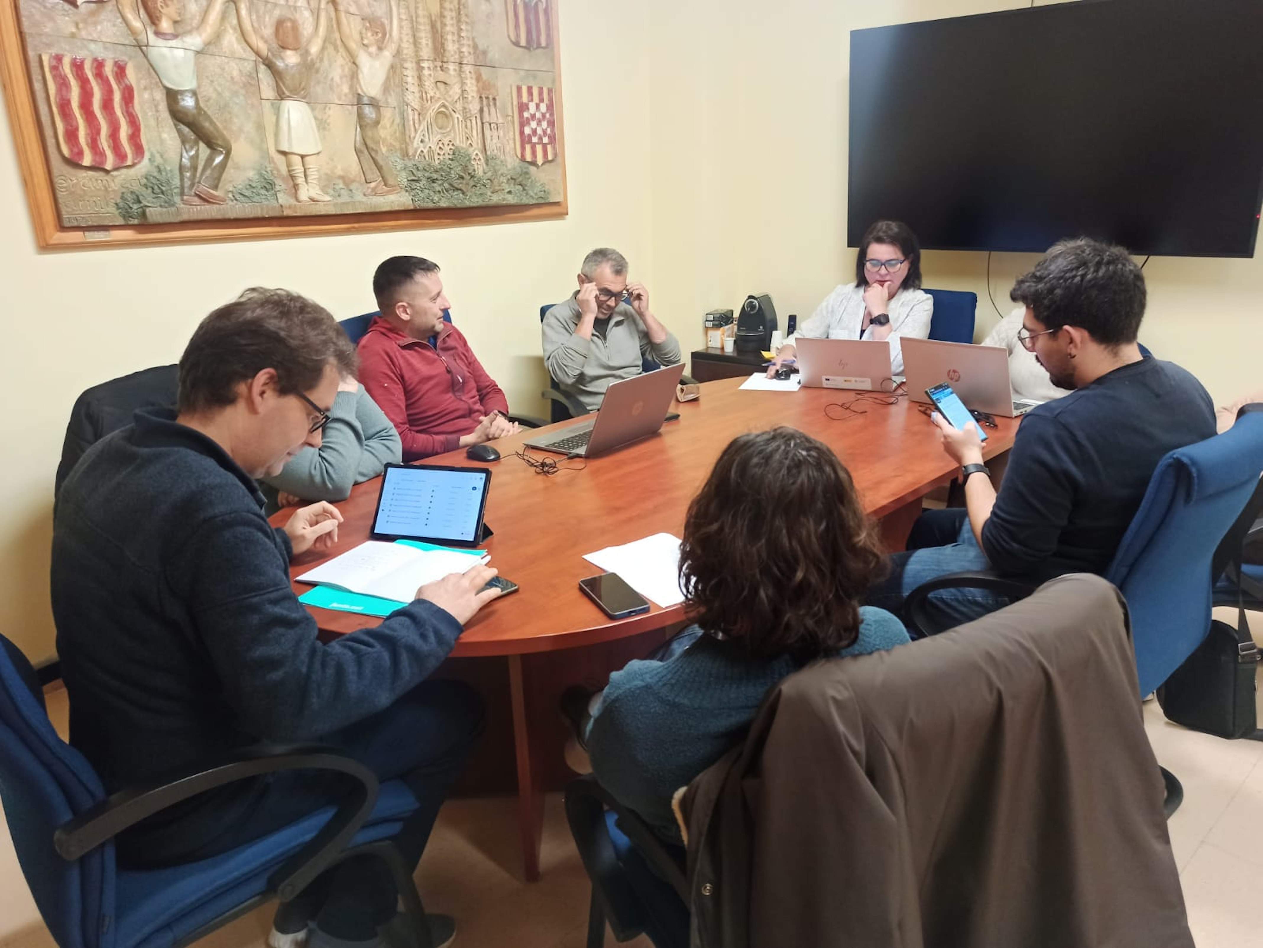 Polémica entre Junts y ERC en un pueblo del Priorat por un homenaje a vecinos deportados a los campos nazis