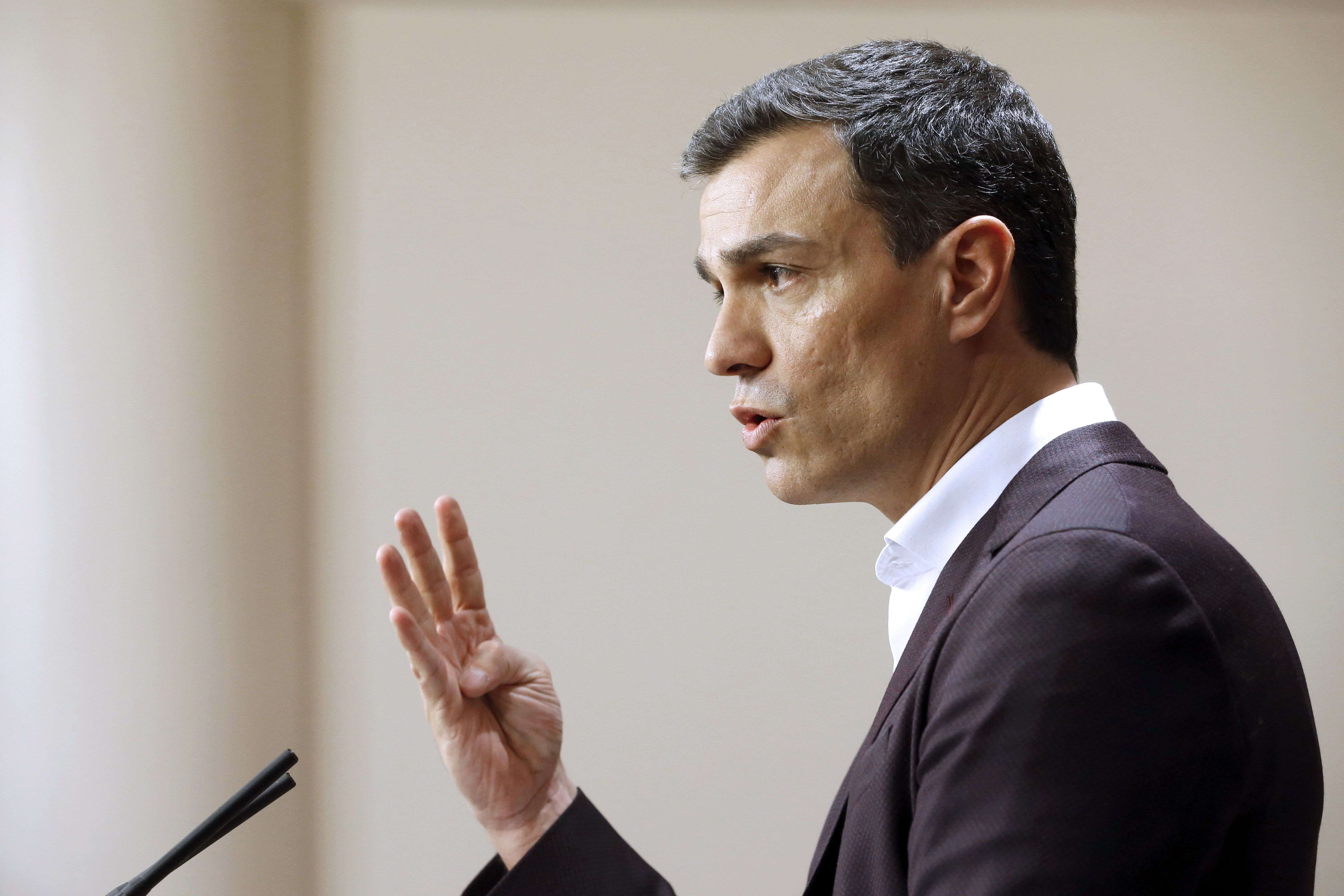 El bàsquet i l'albergínia destensen la reunió de Sánchez i Iglesias