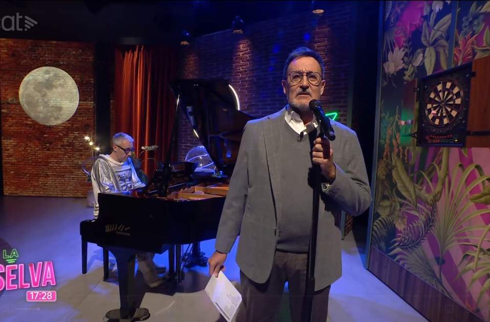 Grasset canta Flying to the moon, TV3